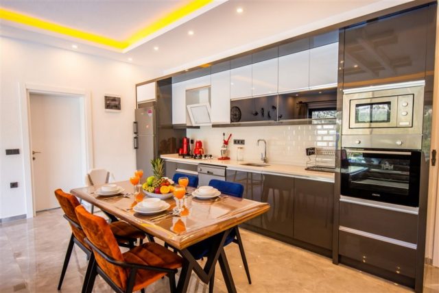 Mutfak Yemek Masası Kaş Kiralık Villa Aspava