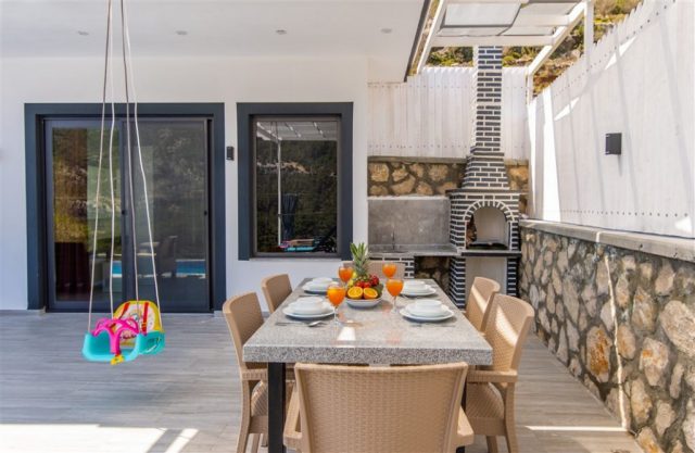 Bahçe Barbekü Kaş Kiralık Villa Aspava
